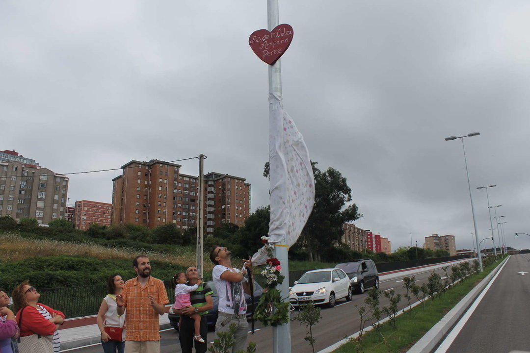 La calle ya se conoce popularmente como el vial de Amparo