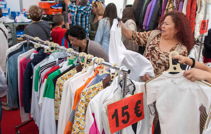 La Feria del Stock de Camargo presenta productos de calidad con precios bajos