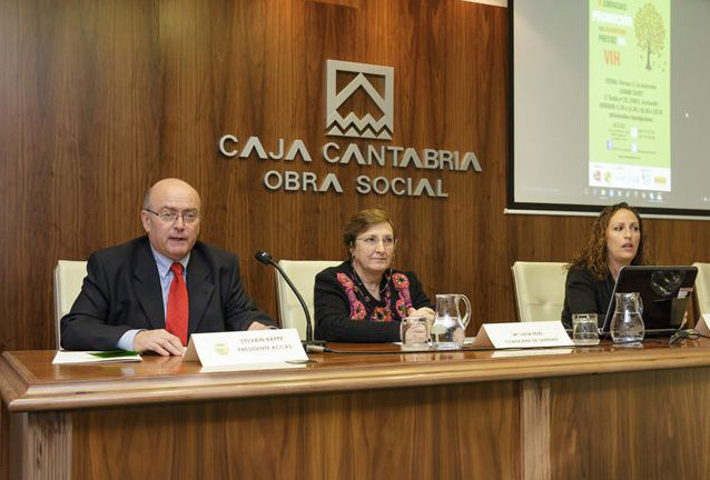 La consejera de Sanidad, María Luisa Real, ha inaugurado las II Jornadas de Promoción del Diagnóstico Precoz del VIH