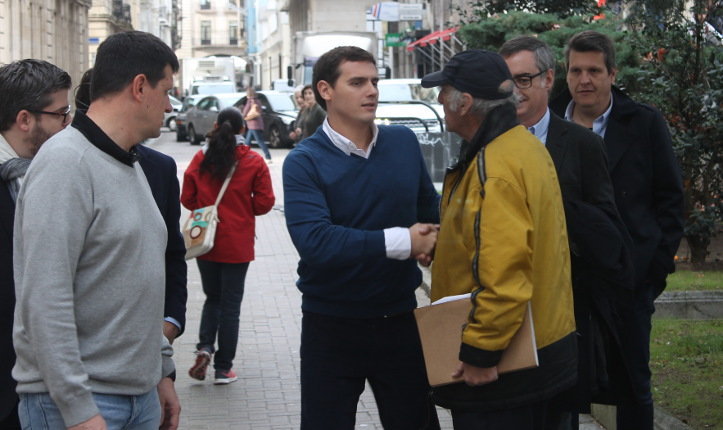 El líder de C&#39;s, Albert Rivera, antes de un mitin en Santander