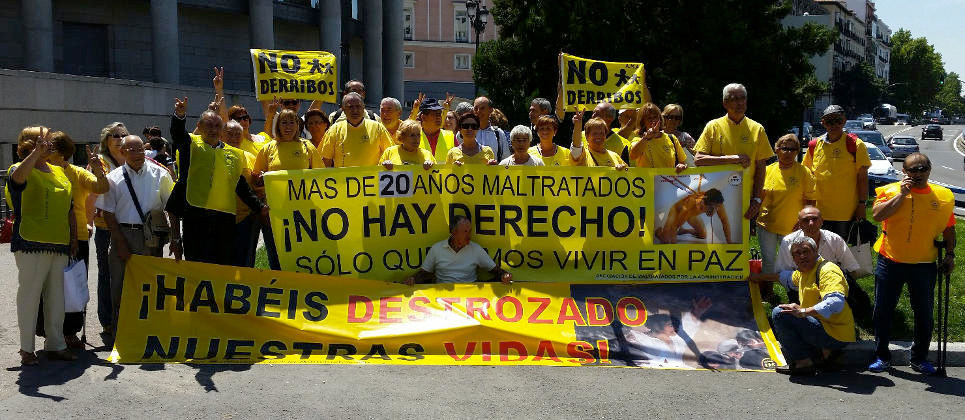 Manifestación de AMA frente al Senado