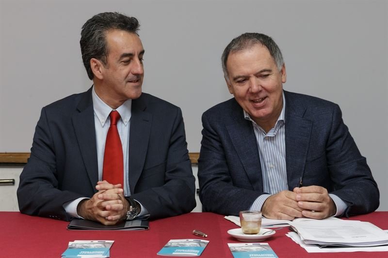 El consejero de Innovación, Industria, Turismo y Comercio, Francisco Martín, les ha comunicado la noticia a los empresarios del sector durante su participación en la asamblea anual de la ASECOVE