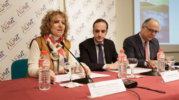 La vicepresidenta del Gobierno, Eva Díaz Tezanos, junto al delegado del Gobierno, Samuel Ruiz.