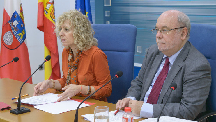 La vicepresidenta regional, Eva Díaz Tezanos, y el consejero de Economía y Hacienda, Juan José Sota