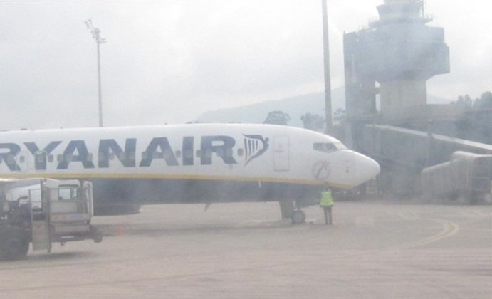 Así es la visibilidad en el aeropuerto de Santander este domingo