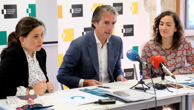 El alcalde de Santander, Íñigo de la Serna, durante una rueda de prensa de la FSC