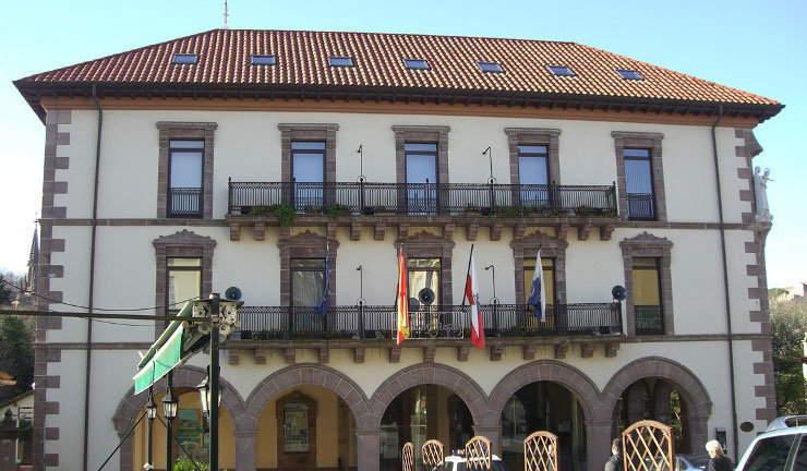 Ayuntamiento nuevo de Comillas