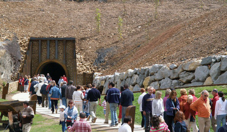 Entrada cuevas El Soplao