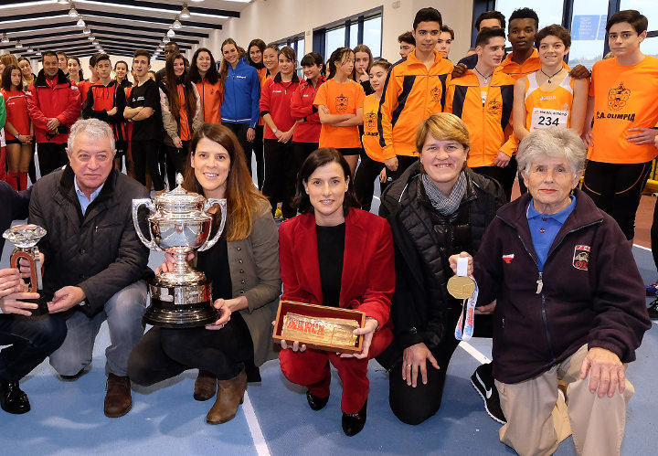 ENTREGA TROFEOS RUTH BEITIA