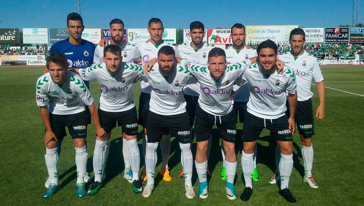 El Racing de Santander se aleja de las posibilidades de ascenso