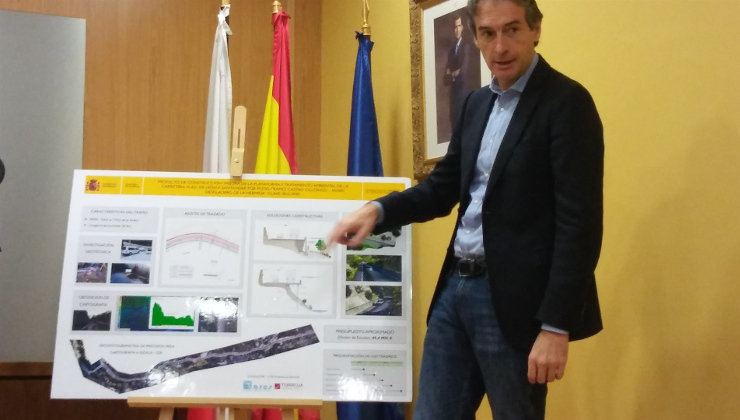 Íñigo de la Serna presenta el nuevo trazado en el Desfiladero de la Hermida