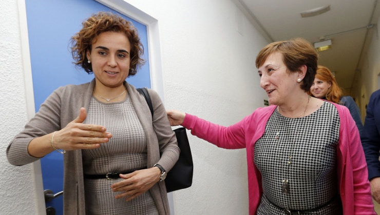 La ministra Dolors Montserrat junto a la consejera de Sanidad María Luisa Real