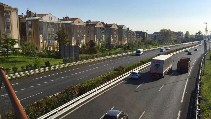 Autovía A-67 a su paso por Santa Cruz de Bezana