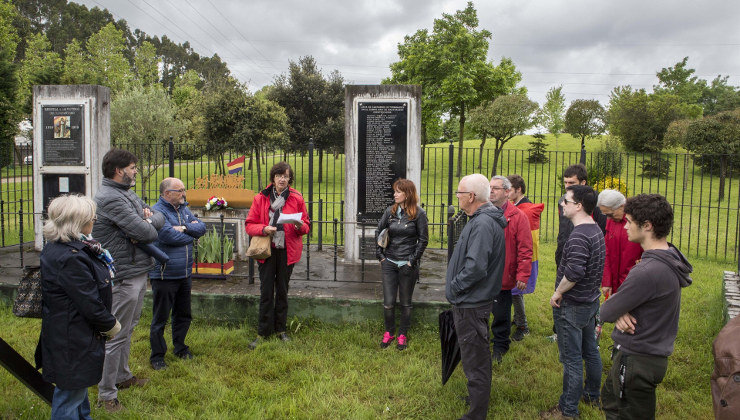 Homenaje a las víctimas del campo de concentración y exterminio de Mauthausen