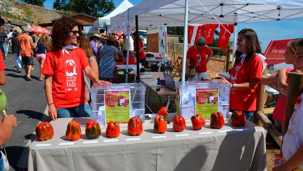 Ya ha comenzado la VI Feria del Pimiento de Isla