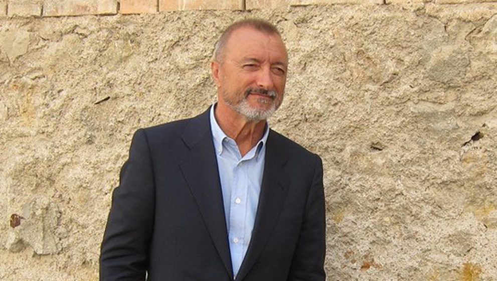 El escritor Arturo Pérez-Reverte