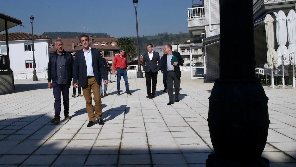 Martín en Beranga

CANTABRIA.-Hazas de Cesto.- Industria invierte cerca de 50.000 euros para mejorar la eficiencia del alumbrado en Beranga

  (Foto de ARCHIVO)

17/02/2019