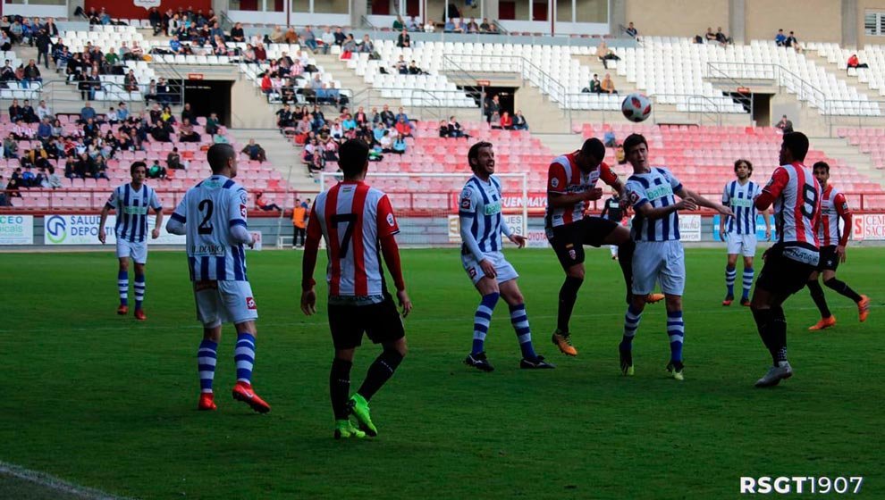 Un instante del encuentro entre el Logroñés B y la Gimnástica | Foto: RSGT