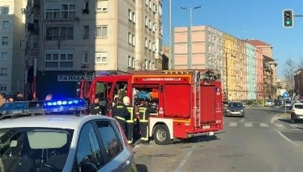 Actuación de los bomberos en el incendio de General Dávila | Foto: 112 Cantabria