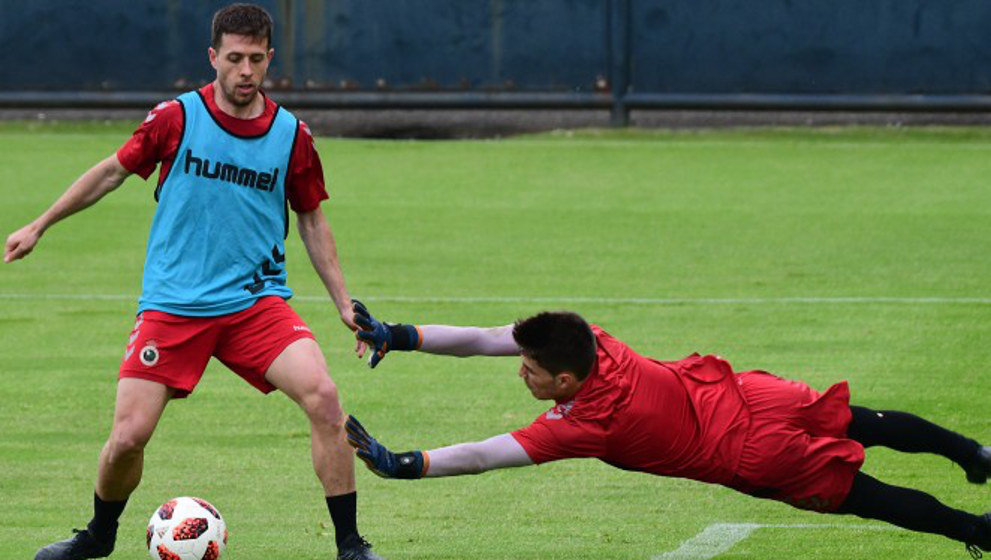 Alberto Noguera, durante un entrenamiento del Racing