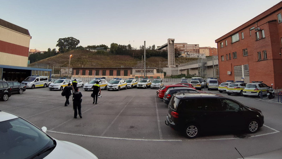 Únicos policías que han tomado el servicio este viernes