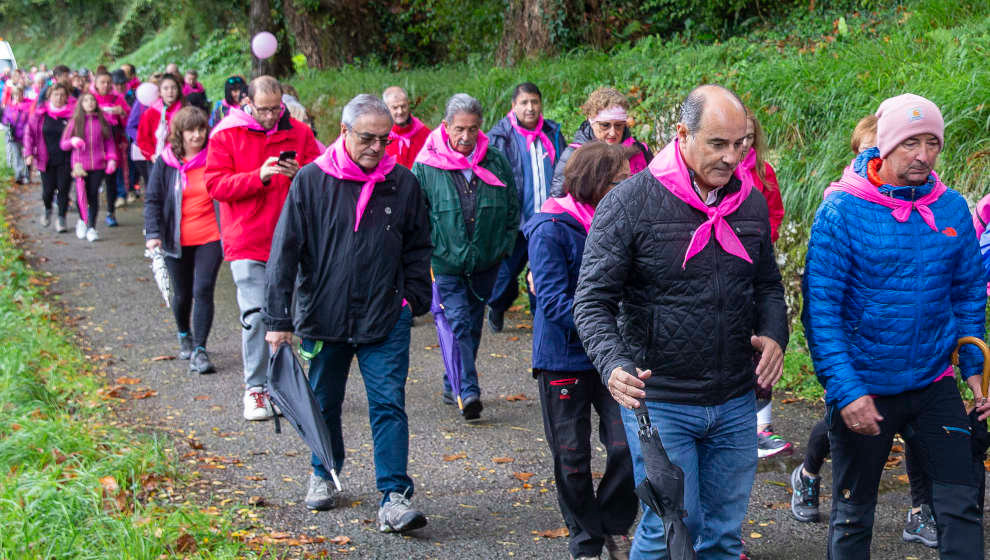 11:00	Parque de La Robleda, Reocín	El presidente de Cantabria, Miguel Ángel Revilla, acompañado de las consejeras de Presidencia, Interior, Justicia y Acción Exterior, Paula Fernández Viaña, y de Educación, Formación Profesional y Turismo, Marina Lombó, participa en la VI Marcha Solidaria contra el Cáncer de Mama. 20 OCTUBRE 2019 © Miguel De la Parra

20 OCTUBRE 2019 © Miguel De la Parra