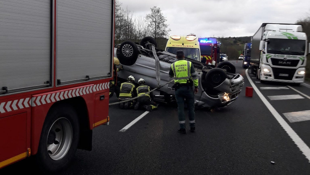 Estado en el que quedó el vehículo | Foto: 112 Cantabria