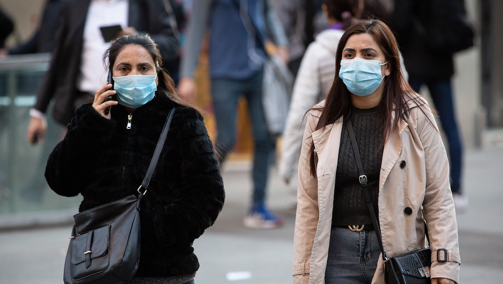 El Gobierno quiere publicar el Real Decreto que elimina la mascarilla obligatoria en exteriores el próximo miércoles