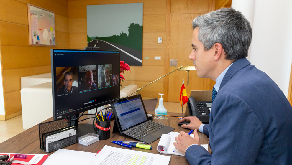 Reunión del vicepresidente Pablo Zuloaga y el rector de la UC Ángel Pazos