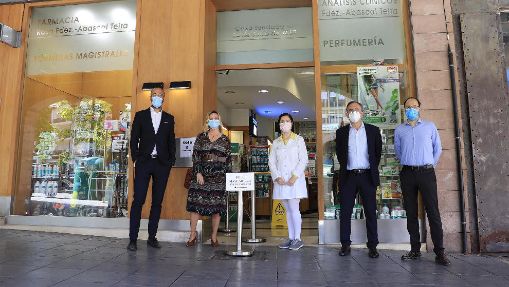 Reparto de mascarillas en Torrelavega