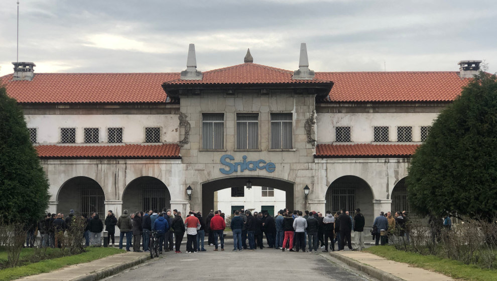 Concentración trabajadores de Sniace