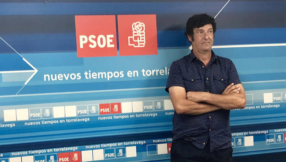 Bernardo Bustillo dimite como secretario general del PSOE de Torrelavega