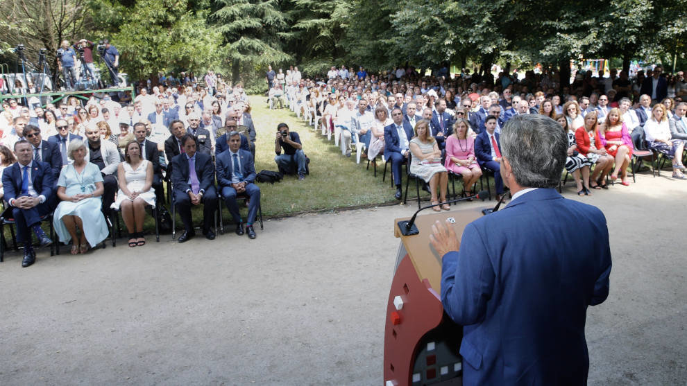 El presidente de Cantabria, Miguel Ángel Revilla, interviene en el Día de las Instituciones