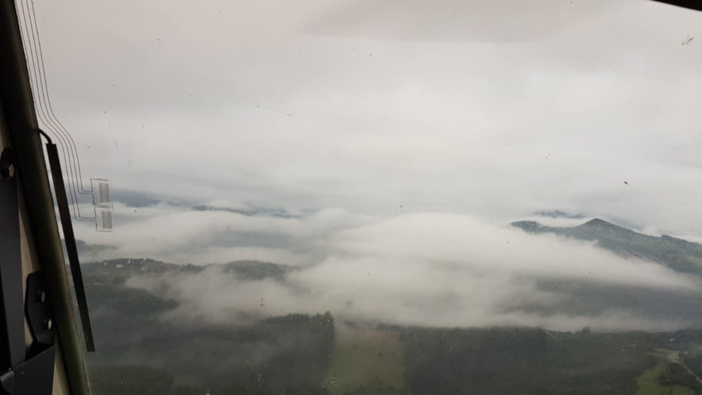 El desfiladero de la Hermida con niebla