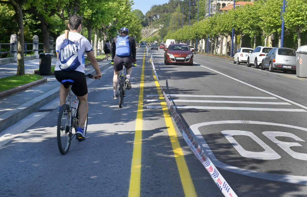 Carril bici en Reina Victoria que une el frente marítimo con el Sardinero