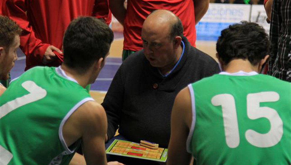 El nuevo entrenador del Conspur Bezana, Francisco Javier “Chisco” Marañón