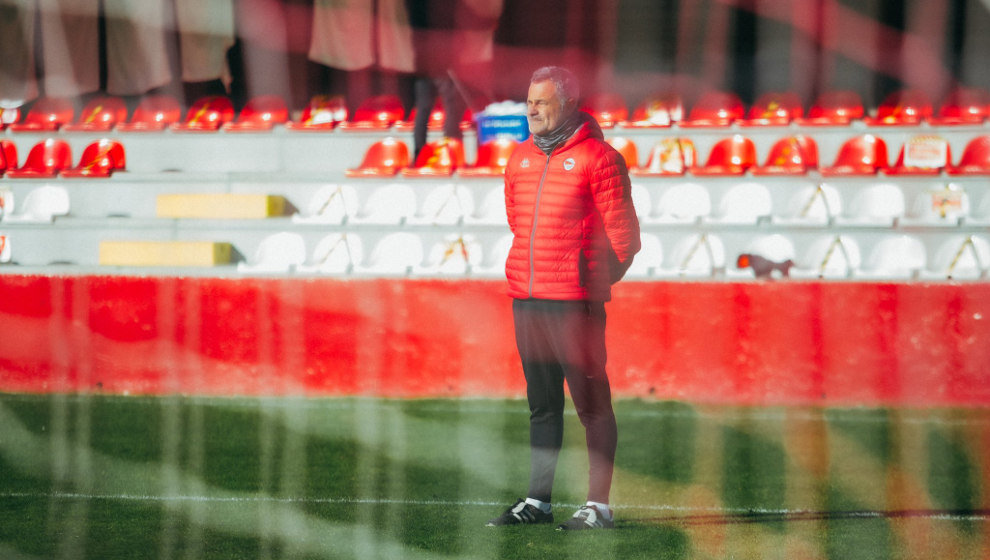 Manu Calleja, durante un entrenamiento del CD Laredo | Foto: Álvaro Bolívar