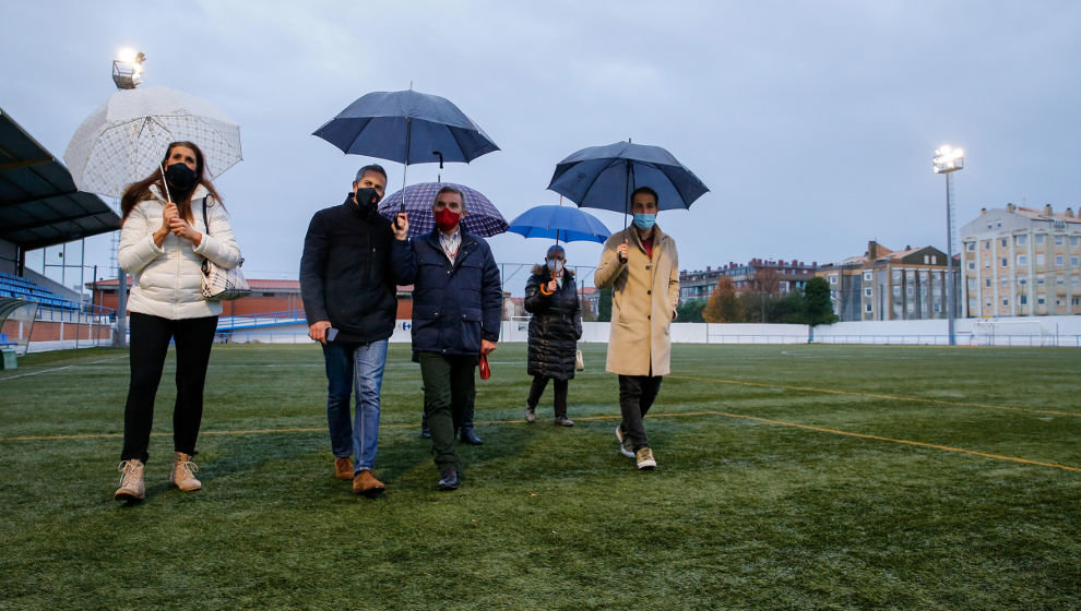 Visita del vicepresidente y consejero de Deportes, Pablo Zuloaga, a las instalaciones deportivas de Bezana