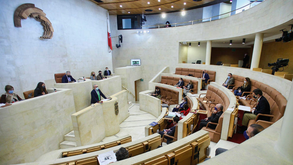 Pleno del Parlamento de Cantabria