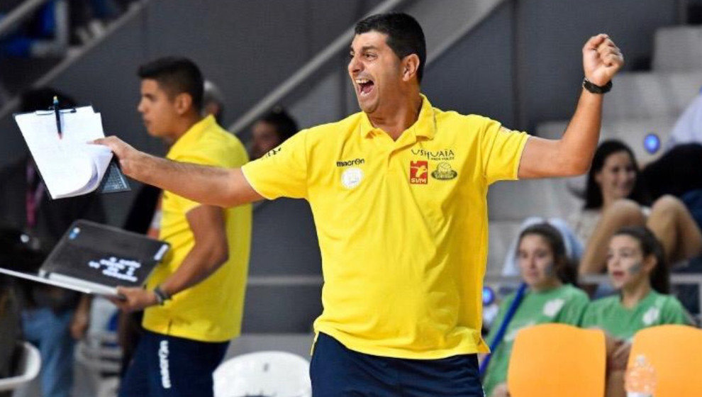 El entrenador del Voley Textil Santanderina, Marcelo de Stefano