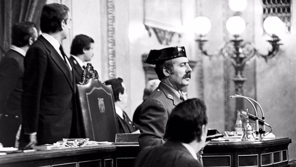 El teniente coronel Antonio Tejero, durante el intento de golpe de Estado del 23 de febrero | Foto: Europa Press