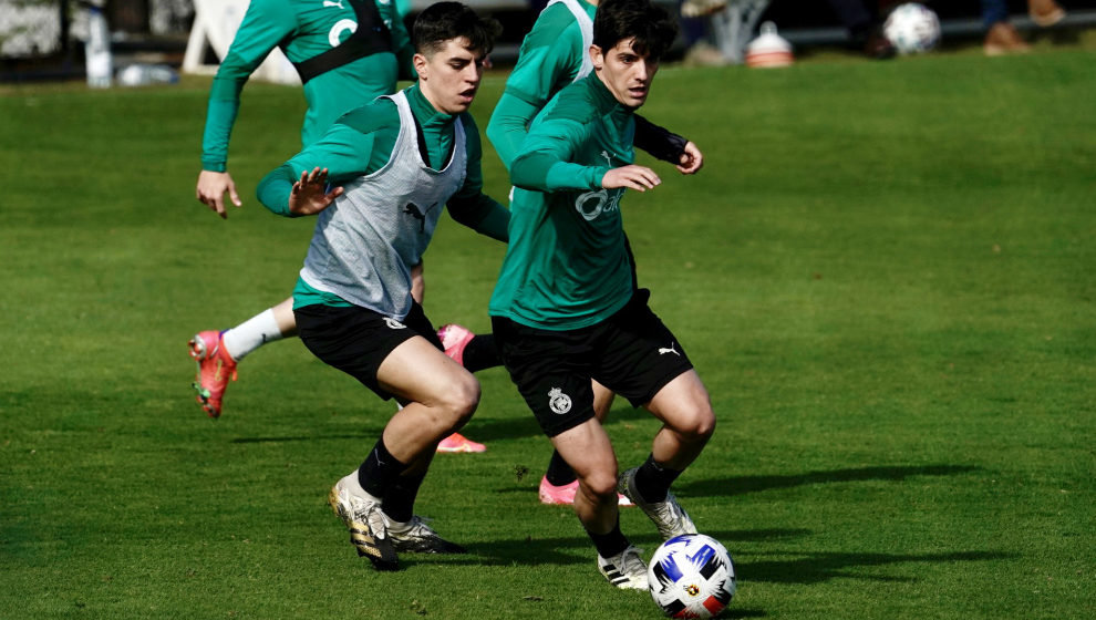 Íñigo, durante un entrenamiento con el Racing