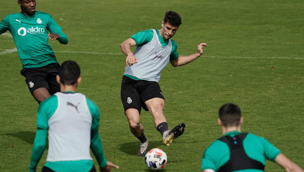 Entrenamiento del Racing en las Instalaciones Nando Yosu de La Albericia