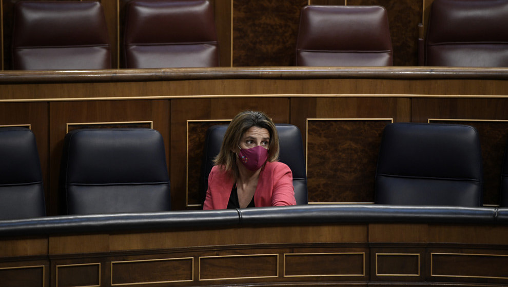 La vicepresidenta y ministra para la Transición Ecológica y el Reto Demográfico, Teresa Ribera, en una sesión plenaria en el Congreso de los Diputados, a 13 de mayo de 2021, en Madrid, (España).