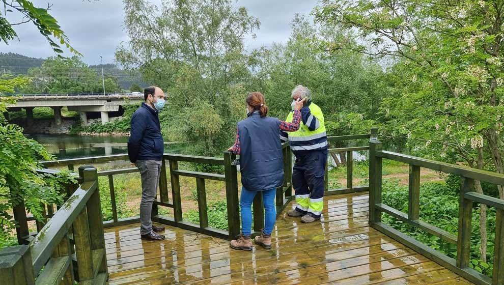 El Ayuntamiento de Torrelavega ha llevado a cabo en la ribera del Saja-Besaya, la adecuación y reconstrucción de miradores y escaleras