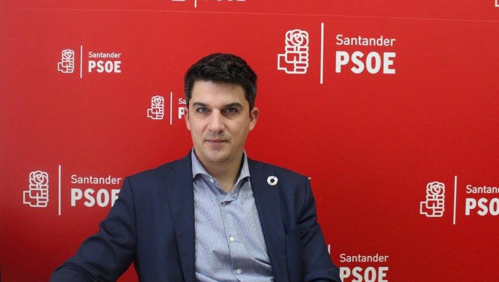 El portavoz del PSOE en el Ayuntamiento de Santander, Daniel Fernández