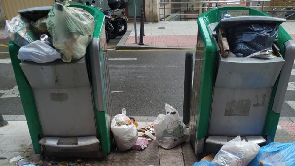 Estado de la calle Isaac Peral, en Santander, este domingo 