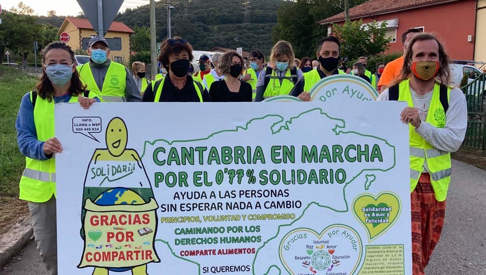 La Marcha Cantabria Solidaria por el 0,77% ha llegado este domingo a Villaescusa, Piélagos y Miengo