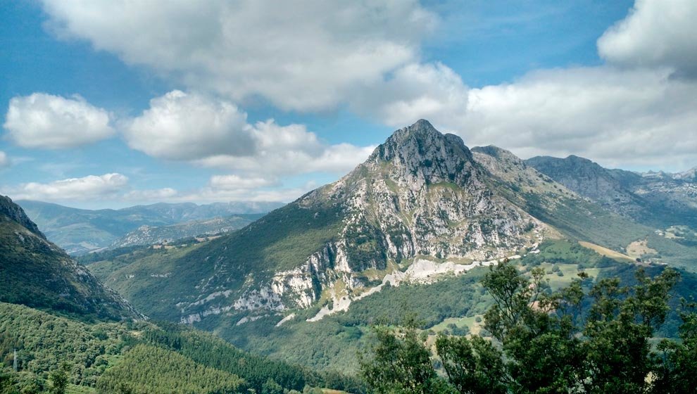 Peña del Moro, en Ramales de la Victoria