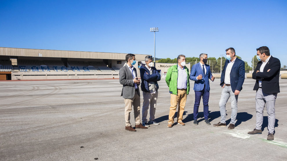 El vicepresidente y consejero de Universidades, Igualdad, Cultura y Deporte, Pablo Zuloaga, visita instalaciones deportivas en Santoña